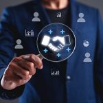 Pourquoi la cession partielle est une stratégie de développement pour les courtiers en assurance ? La cession partielle est une stratégie de plus en plus adoptée par les courtiers en assurance pour optimiser leur développement. Dans un marché en constante évolution, cette approche permet non seulement de générer des liquidités, mais aussi de se concentrer sur des segments de marché plus rentables. Dans cet article, nous allons explorer les raisons pour lesquelles la cession partielle est une stratégie efficace pour les courtiers en assurance, tout en mettant en lumière le rôle d'Arc Capital dans ce processus. Comprendre la cession partielle La cession partielle consiste à vendre une partie de son portefeuille d'activités ou de ses actifs tout en conservant une part significative de l'entreprise. Cette stratégie permet aux courtiers de se désengager de certaines activités moins rentables ou de se concentrer sur des segments de marché spécifiques. En effet, la cession partielle peut être une solution pour réorienter les ressources vers des activités à plus forte valeur ajoutée. Les avantages de la cession partielle 1. Génération de liquidités L'un des principaux avantages de la cession partielle est la génération de liquidités. En vendant une partie de leur portefeuille, les courtiers peuvent obtenir des fonds immédiats pour investir dans des projets stratégiques, améliorer leur infrastructure ou renforcer leur équipe. Cela leur permet de rester compétitifs sur le marché. 2. Concentration sur le cœur de métier La cession partielle permet aux courtiers de se concentrer sur leur cœur de métier. En se débarrassant d'activités moins rentables, ils peuvent allouer plus de temps et de ressources à des segments de marché où ils excellent. Cela peut également améliorer la qualité du service offert aux clients, renforçant ainsi la fidélité et la satisfaction. 3. Accès à de nouveaux marchés En cédant une partie de leur portefeuille, les courtiers peuvent également accéder à de nouveaux marchés. Par exemple, en collaborant avec d'autres acteurs du secteur, ils peuvent élargir leur réseau et bénéficier de nouvelles opportunités commerciales. Cela peut également favoriser des synergies et des partenariats stratégiques. Les défis de la cession partielle Bien que la cession partielle présente de nombreux avantages, elle n'est pas sans défis. Les courtiers doivent être prudents dans le choix des actifs à céder et s'assurer que la transaction ne nuira pas à leur position sur le marché. De plus, il est essentiel de bien évaluer la valeur des actifs cédés pour maximiser les bénéfices de la transaction. Le rôle d'Arc Capital dans la cession partielle Arc Capital, cabinet de conseils en acquisition et cession d'entreprises, joue un rôle crucial dans l'accompagnement des courtiers en assurance dans leur démarche de cession partielle. Grâce à son expertise, Arc Capital aide les courtiers à identifier les actifs à céder, à évaluer leur valeur et à trouver des acquéreurs potentiels. 1. Analyse et évaluation L'une des premières étapes du processus de cession partielle est l'analyse et l'évaluation des actifs. Arc Capital utilise des méthodes éprouvées pour déterminer la valeur des actifs, en tenant compte des tendances du marché et des performances passées. Cette évaluation est essentielle pour garantir que les courtiers obtiennent un prix juste lors de la cession. 2. Stratégie de cession Une fois les actifs évalués, Arc Capital aide les courtiers à élaborer une stratégie de cession. Cela inclut la définition des objectifs de la cession, le choix des actifs à céder et la préparation des documents nécessaires. Une stratégie bien définie augmente les chances de succès de la transaction. 3. Mise en relation avec des acquéreurs Arc Capital dispose d'un vaste réseau de contacts dans le secteur de l'assurance, ce qui lui permet de mettre en relation les courtiers avec des acquéreurs potentiels. Cette mise en relation est cruciale pour garantir une cession rapide et efficace, tout en maximisant la valeur des actifs cédés. Études de cas Pour illustrer l'impact positif de la cession partielle, examinons quelques études de cas de courtiers en assurance ayant réussi grâce à cette stratégie. 1. Cas d'un courtier en assurance santé Un courtier spécialisé dans l'assurance santé a décidé de céder une partie de son portefeuille d'assurances vie, jugée moins rentable. Grâce à l'accompagnement d'Arc Capital, il a pu vendre cette partie de son activité à un autre courtier, générant ainsi des liquidités qu'il a réinvesties dans le développement de nouveaux produits d'assurance santé. En conséquence, il a vu son chiffre d'affaires augmenter de 30 % en un an. 2. Cas d'un courtier en assurance automobile Un autre courtier, spécialisé dans l'assurance automobile, a choisi de céder une partie de ses activités liées à l'assurance habitation. Avec l'aide d'Arc Capital, il a réussi à trouver un acquéreur intéressé, ce qui lui a permis de se concentrer sur son cœur de métier. En se recentrant sur l'assurance automobile, il a amélioré ses marges bénéficiaires et renforcé sa position sur le marché. La cession partielle est une stratégie de développement efficace pour les courtiers en assurance, leur permettant de générer des liquidités, de se concentrer sur leur cœur de métier et d'accéder à de nouveaux marchés. Cependant, pour réussir cette démarche, il est essentiel de s'entourer de professionnels compétents. Arc Capital se positionne comme un partenaire de choix pour accompagner les courtiers dans cette transition, en leur offrant une expertise précieuse et un réseau solide. En adoptant cette stratégie, les courtiers peuvent non seulement améliorer leur rentabilité, mais aussi se préparer à relever les défis futurs du marché de l'assurance.